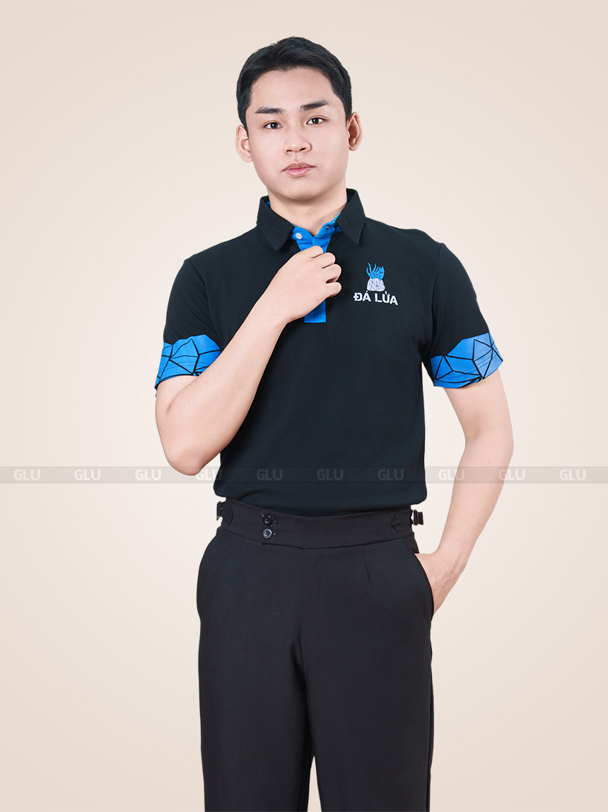 សិក្ខាសាលាកាត់ដេរ អាវពូឡូឯកសណ្ឋានថោក នៅកម្ពុជា 2