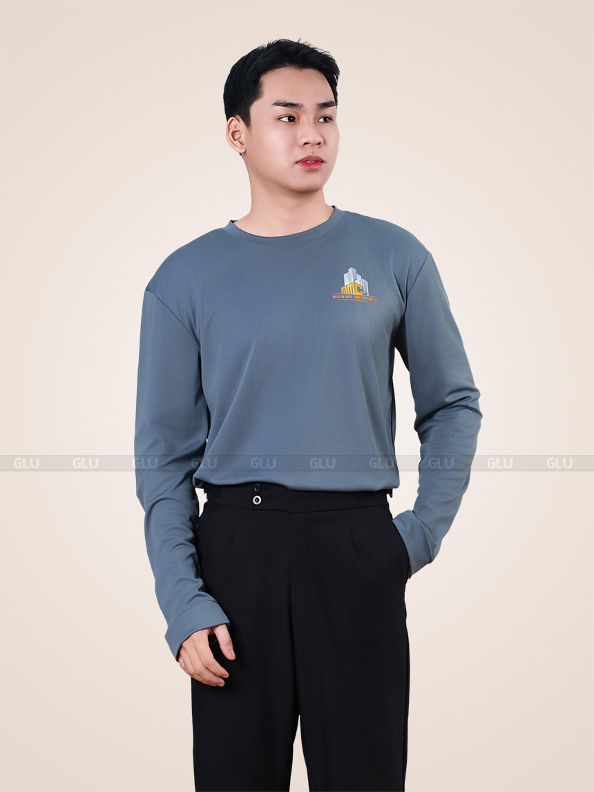 សិក្ខាសាលាកាត់ដេរឯកសណ្ឋានក្រុមហ៊ុន នៅភ្នំពេញ 1