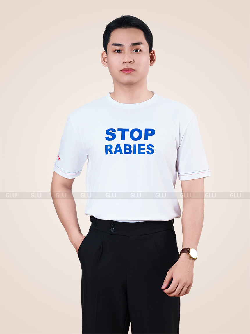 សិក្ខាសាលាកាត់ដេរឯកសណ្ឋានថោក ខេត្តព្រៃវែង 1